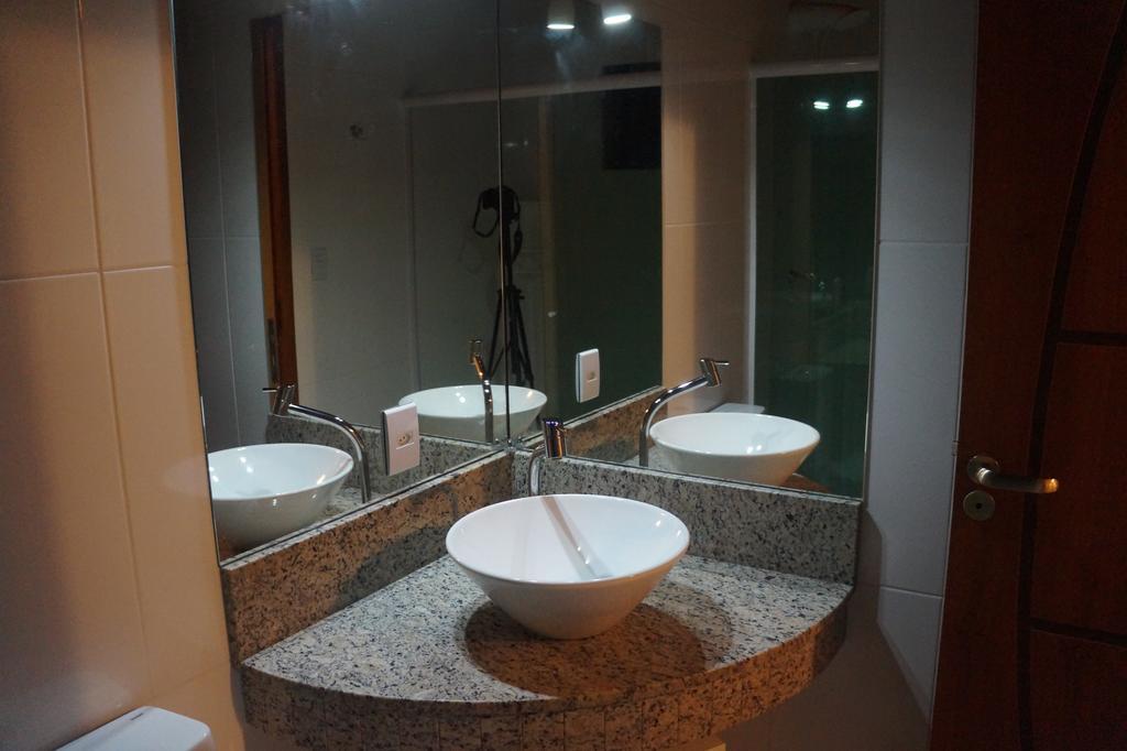 Pdr Suites Прайя-ду-Роза Екстериор снимка